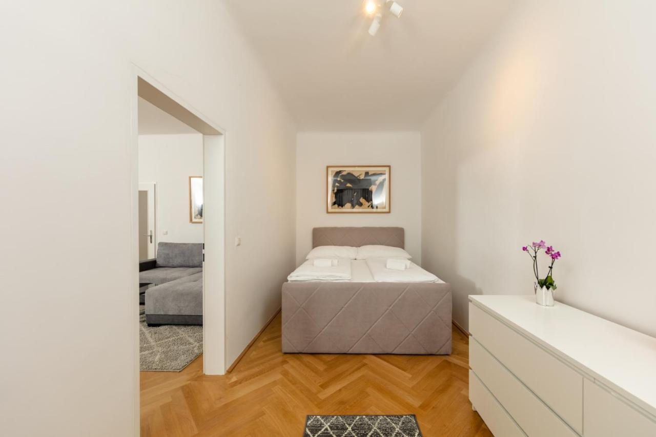 Krongasse Apartmán *